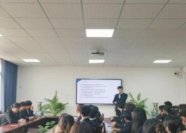 必赢电子游戏电子平台开展“学霸讲堂”系列活动